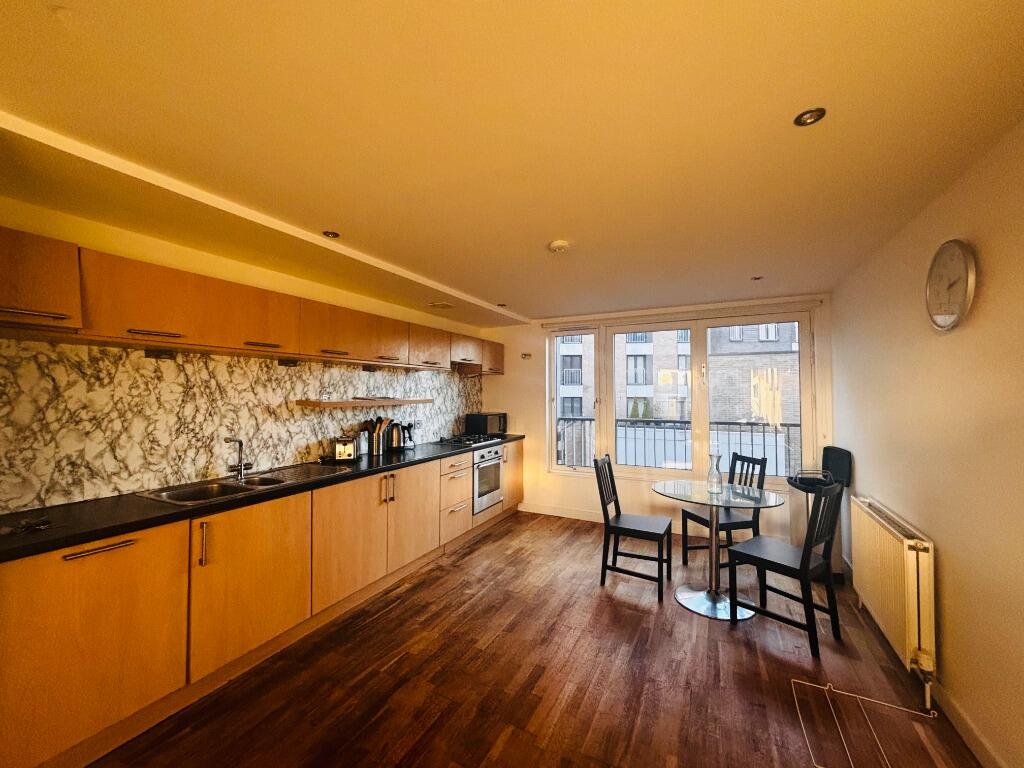 Apartment in Glasgow - View 4