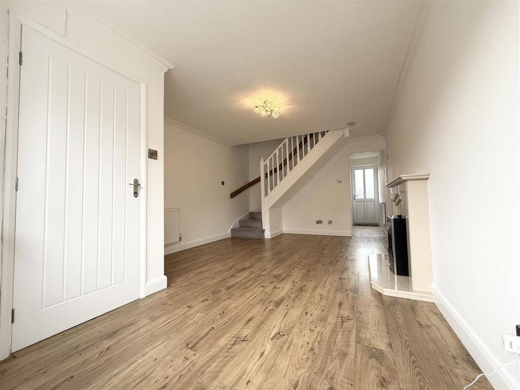 Elder Mews, Shelley, Huddersfield, HD8 8JU photo 3