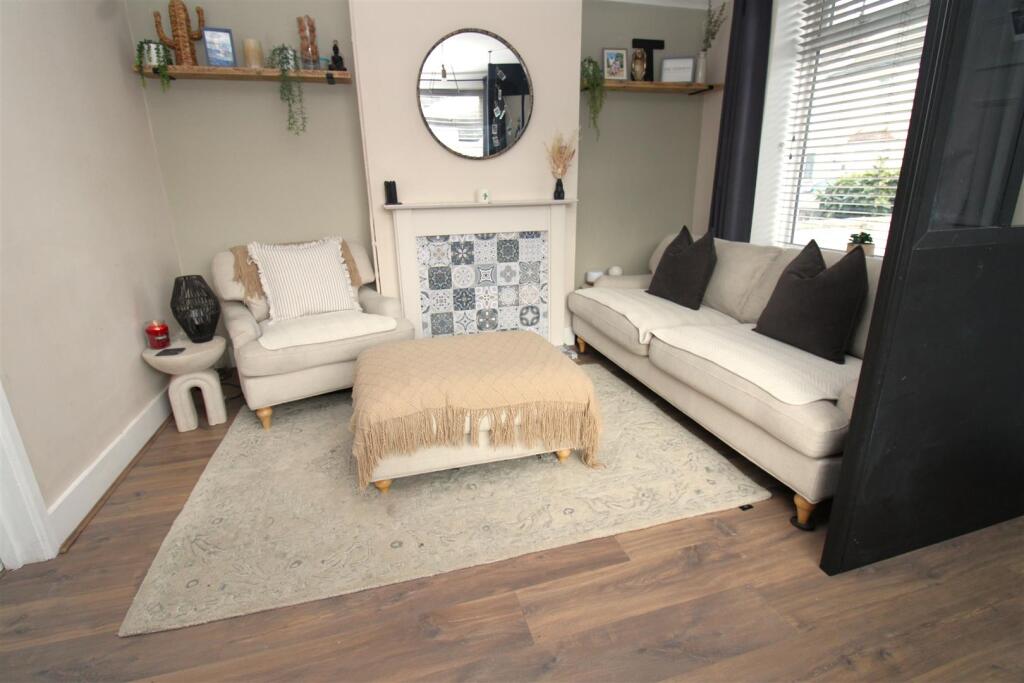 Howard Place, Littlehampton photo 2