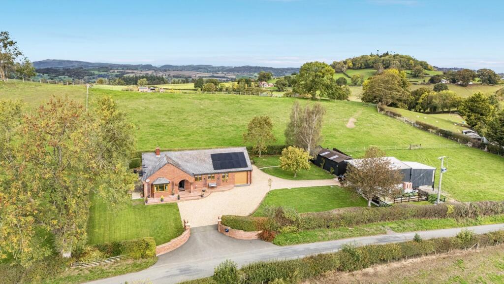 Main image of property: Deytheur, Llansantffraid