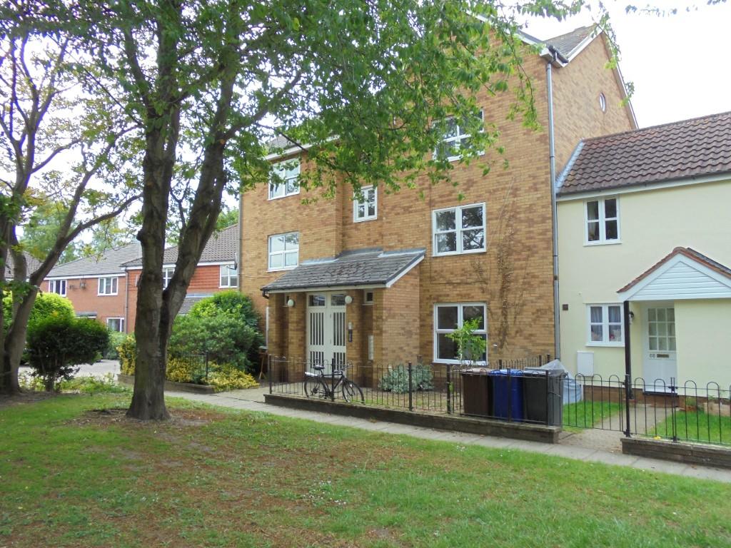 Main image of property: 70 Denham Close, Bury St. Edmunds, Suffolk, IP33