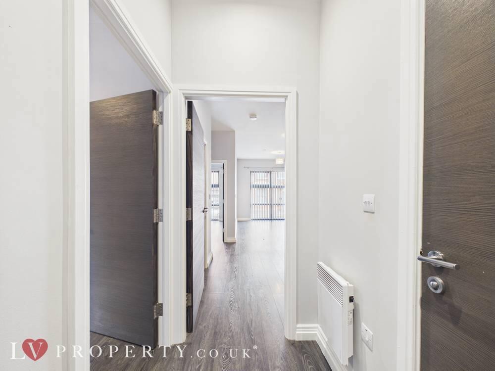 Apartment in Birmingham, West Midlands - View 2