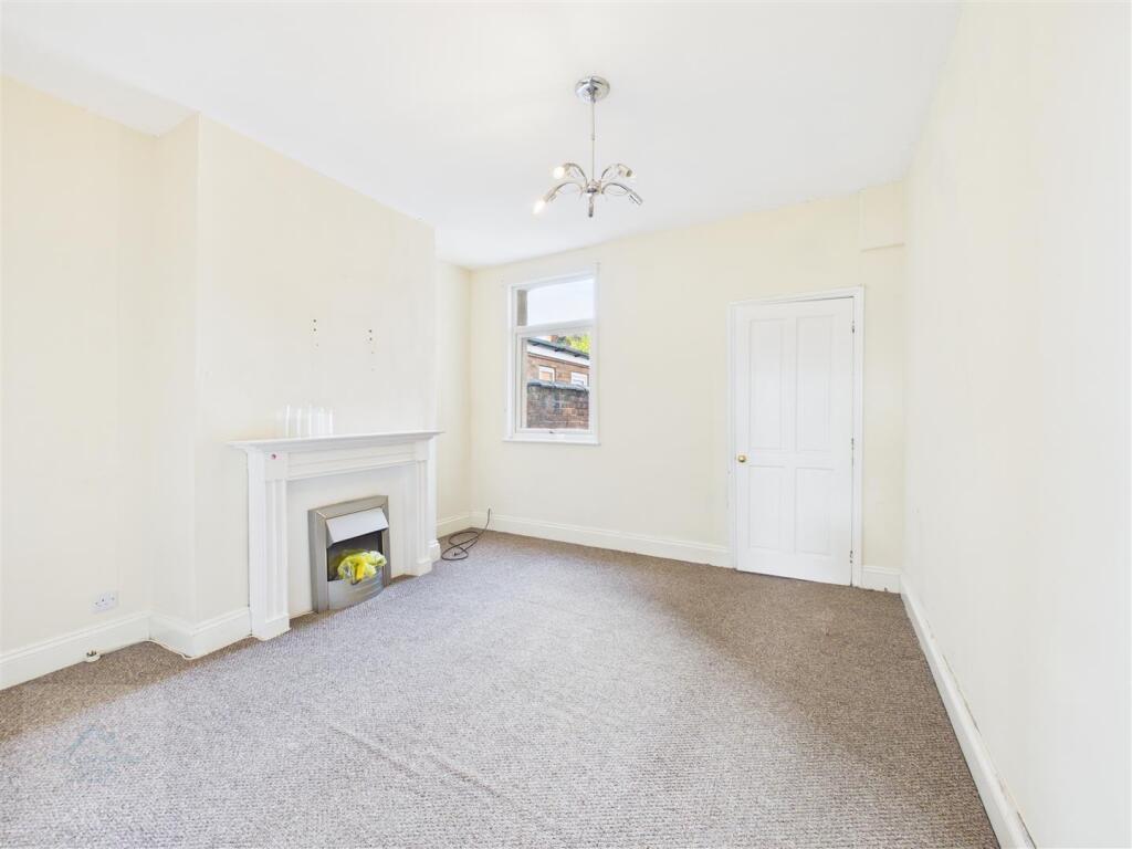 Minshull New Road, Crewe photo 4