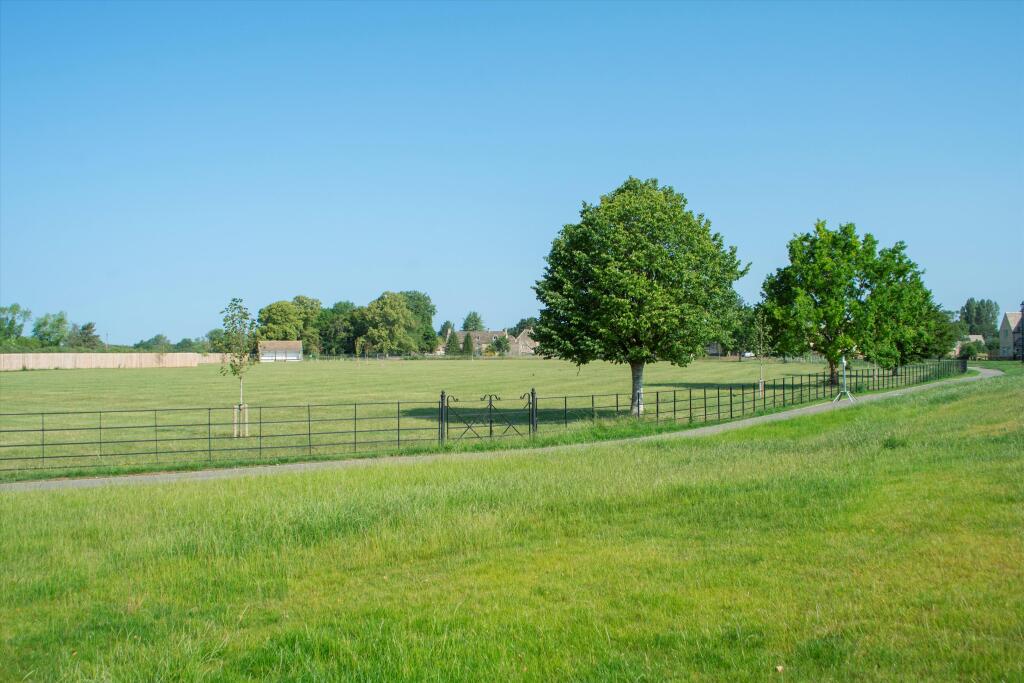 House in Ashton Keynes, Wiltshire - More
