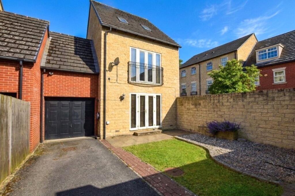 Main image of property: Back Lane, Guiseley, Leeds, West Yorkshire