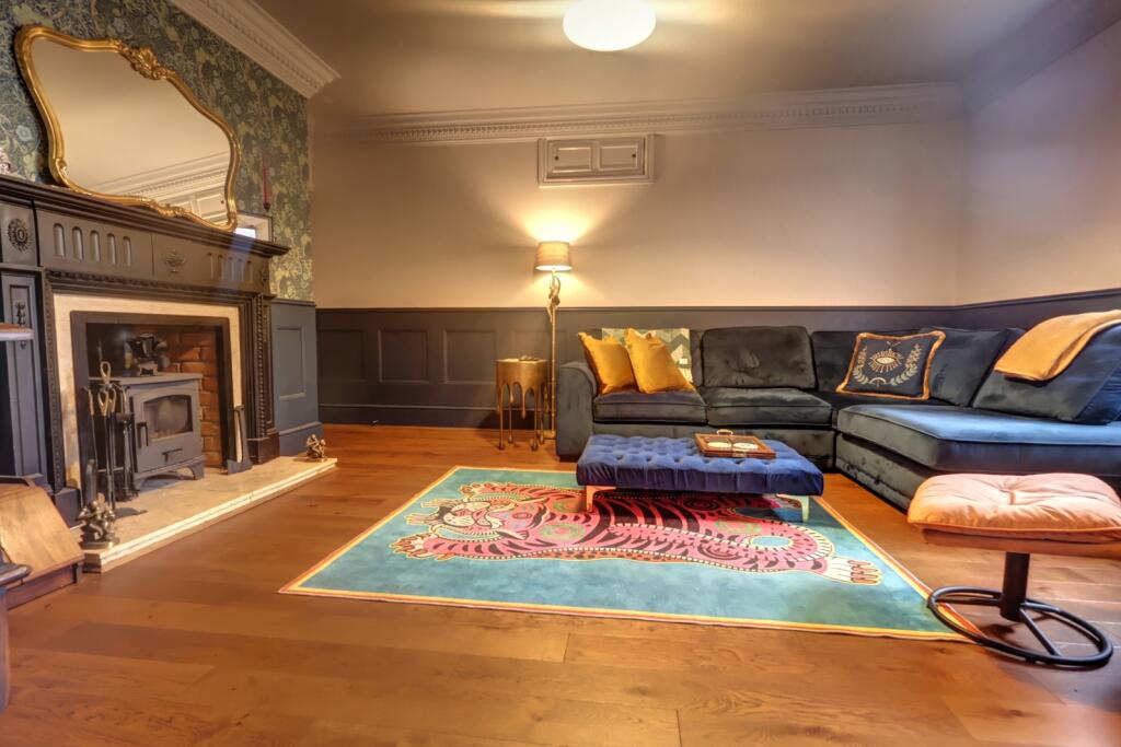 Apartment in Hemel Hempstead, High Wycombe Community Board - More