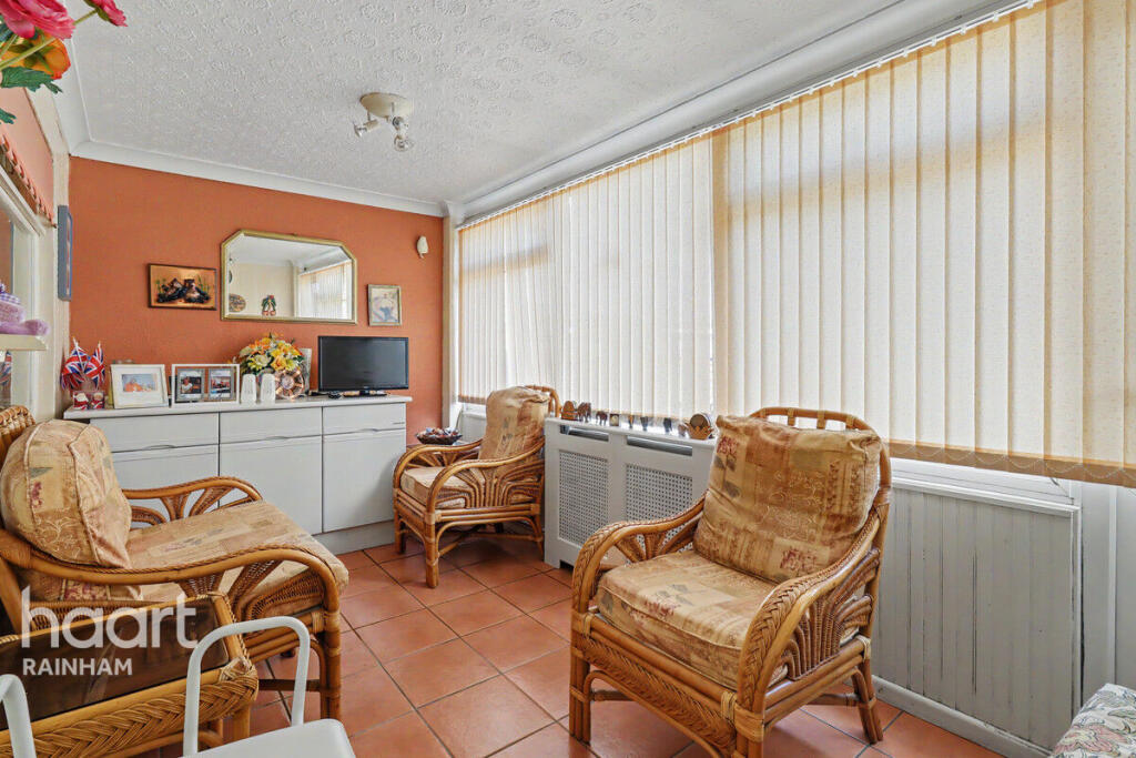 House in Rainham - More