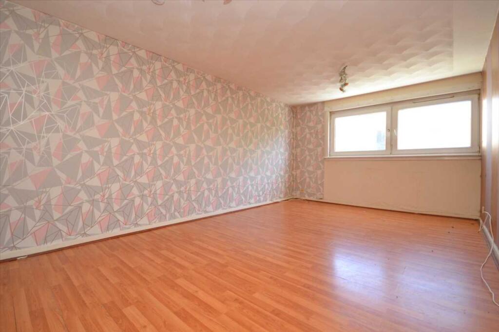 Apartment in Glasgow, South Lanarkshire - View 3
