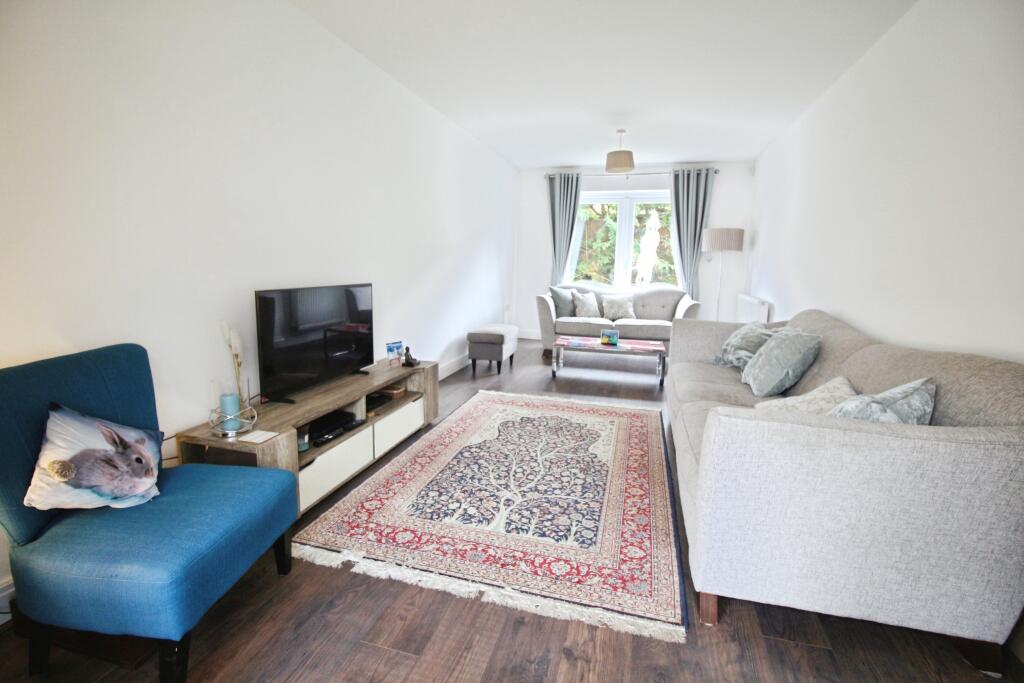 House in Wakefield - View 4