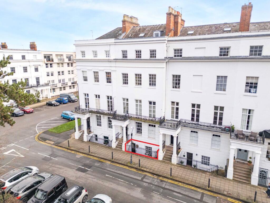 Main image of property: Clarendon Square, Leamington Spa, Warwickshire, CV32