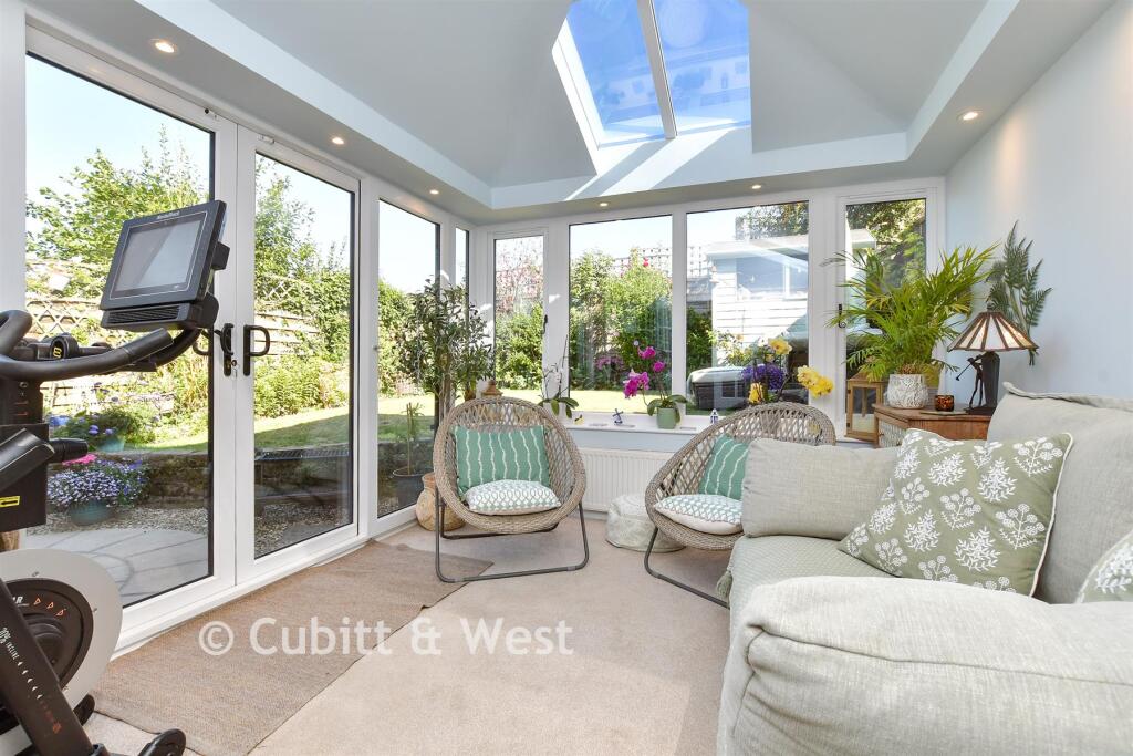 House in Tonbridge - View 3