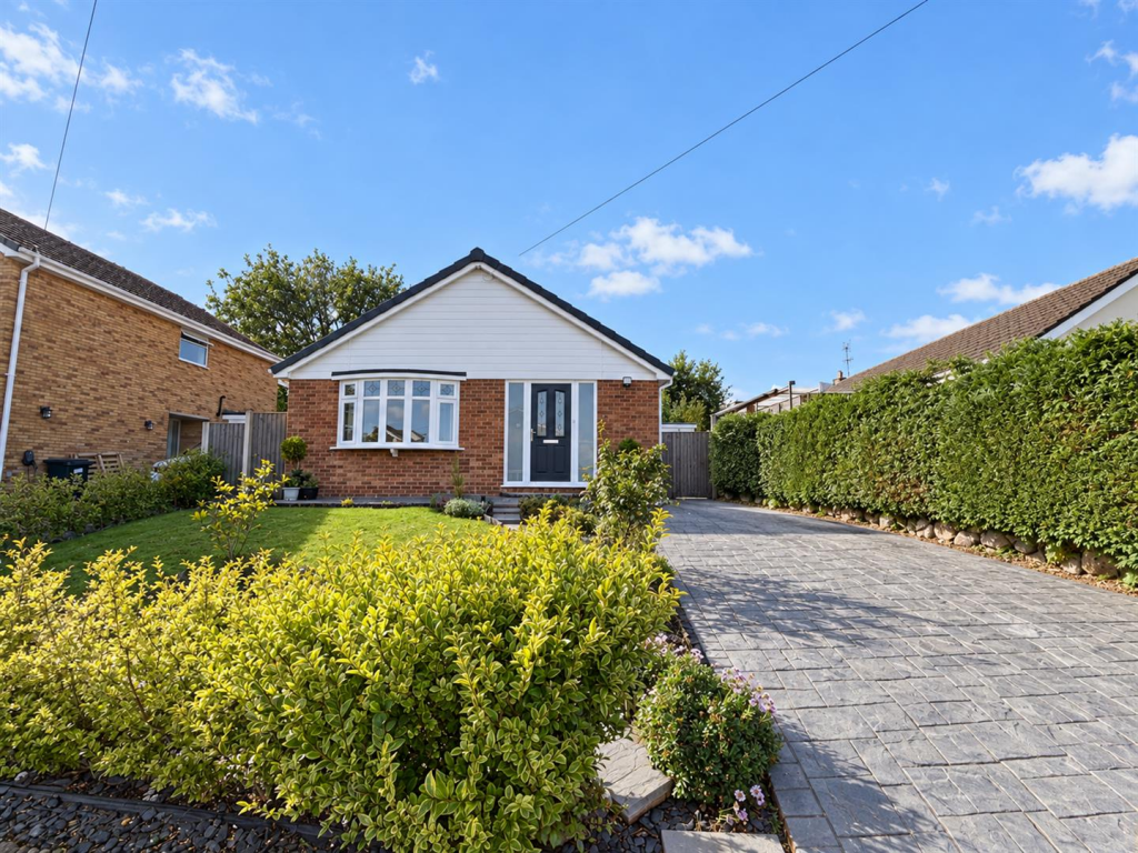 Main image of property: Huntsmans Corner, Wrexham