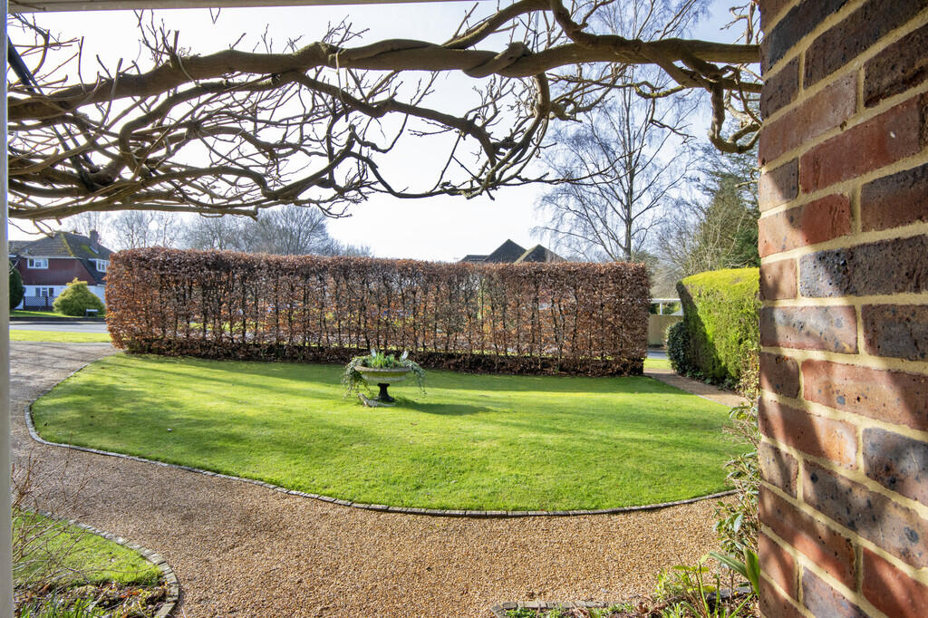 Malton Way, Tunbridge Wells photo 3