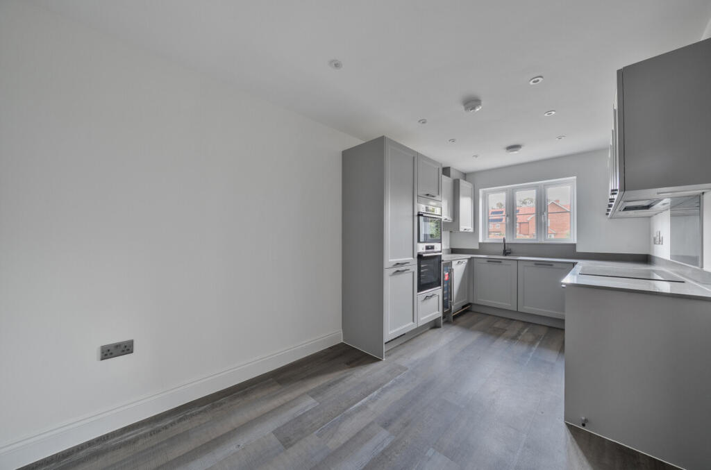 House in Brighton - View 4
