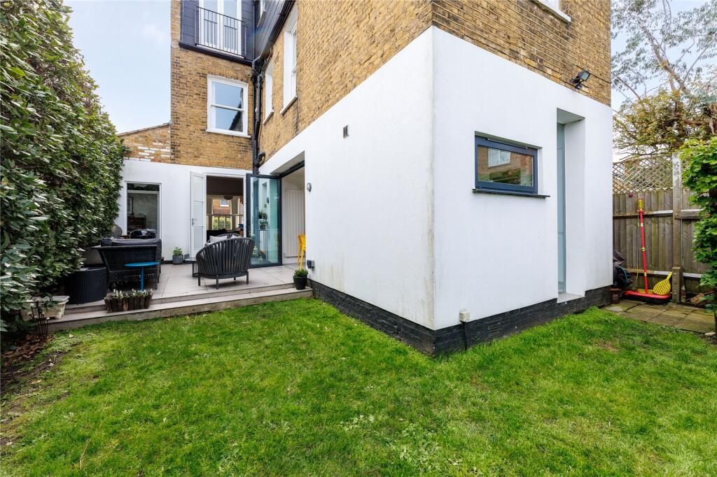 South Park Road, London, SW19 photo 3
