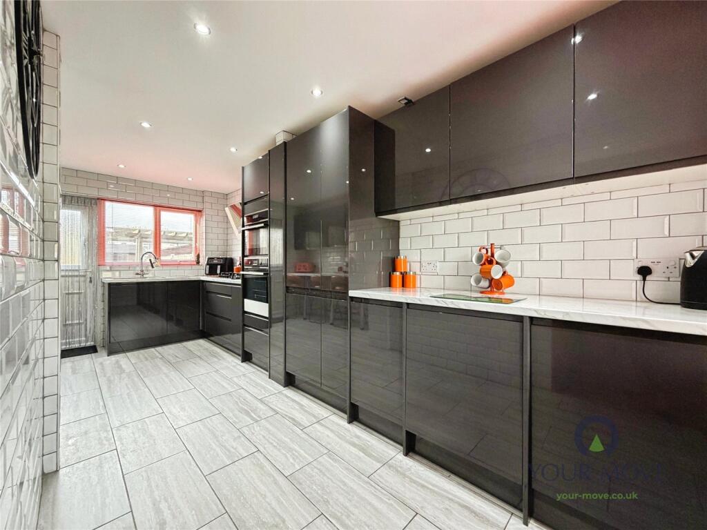 Cornwall Close, Maidstone, Kent, ME15 photo 2