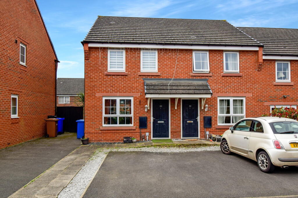 2-bed terraced on Dallington Avenue, Leyland, PR25 5AG, £170,000