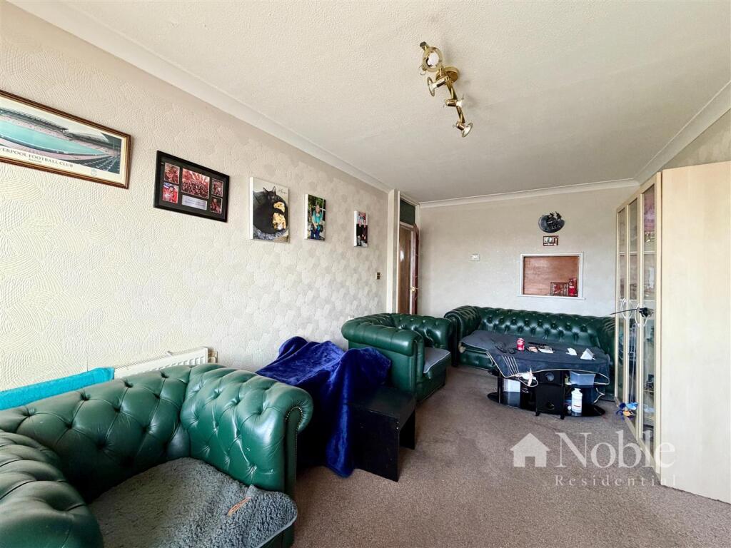 Defoe Way, Romford photo 4