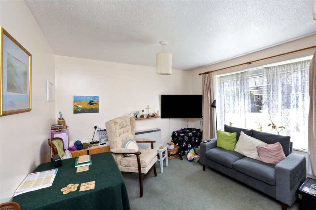 Elm Grove, Lancing, West Sussex, BN15 photo 2