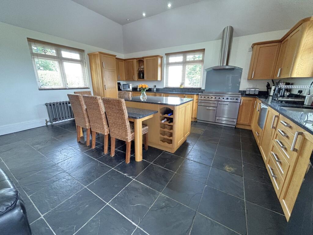  Saron, Llandysul, SA44 photo 3