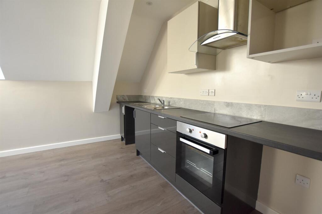 Apartment in Leicester - More