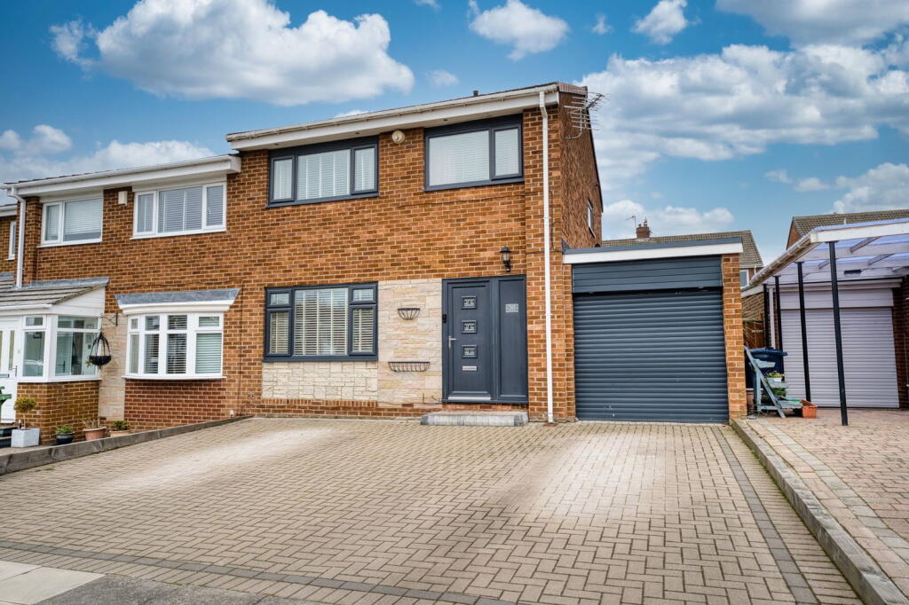 Main image of property: Longwood Close, Sunniside