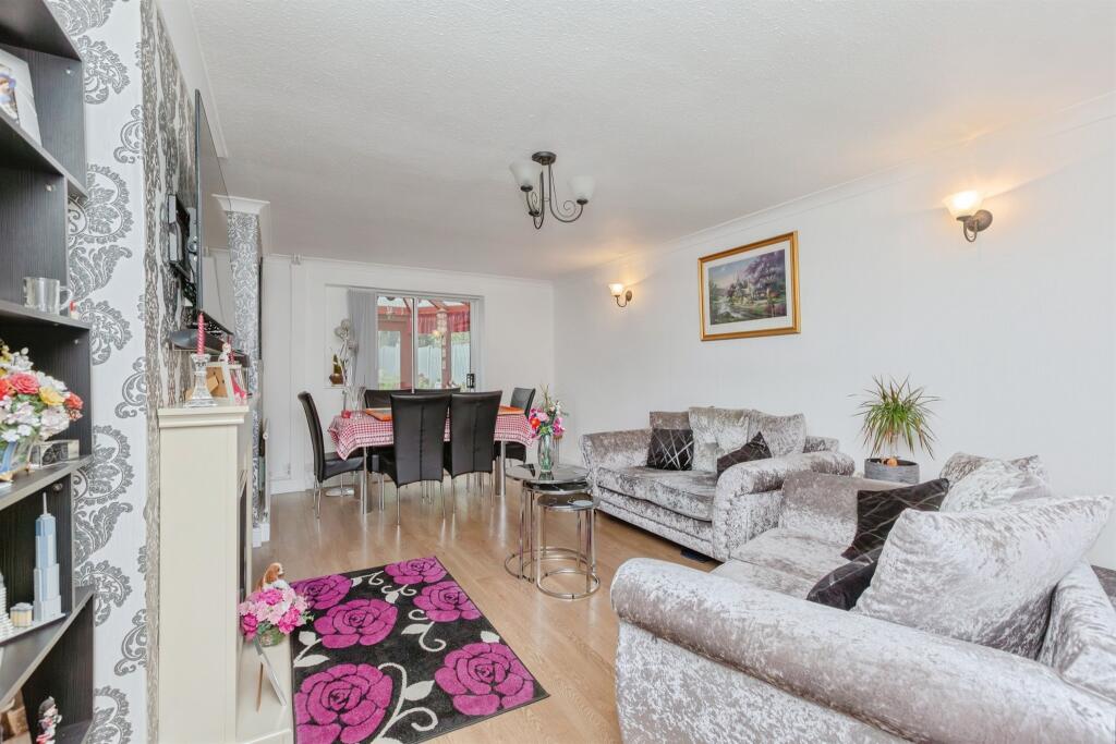 Cherry Orchard Estate, Higham-On-The-Hill, Nuneaton photo 3