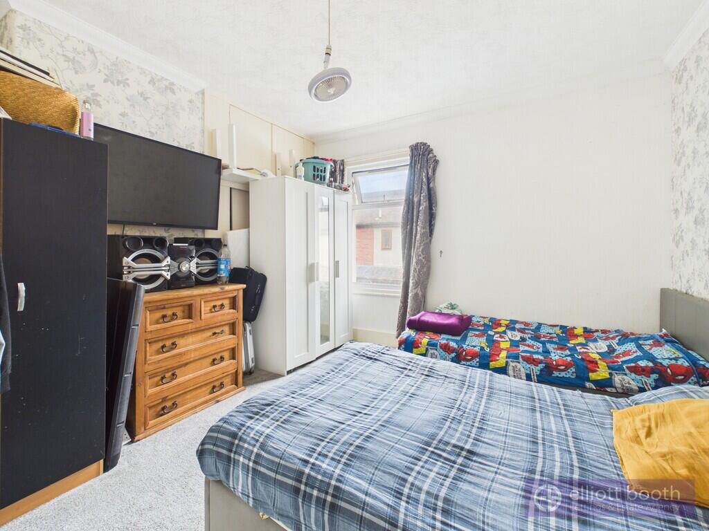 21 Amberbanks Grove photo 3
