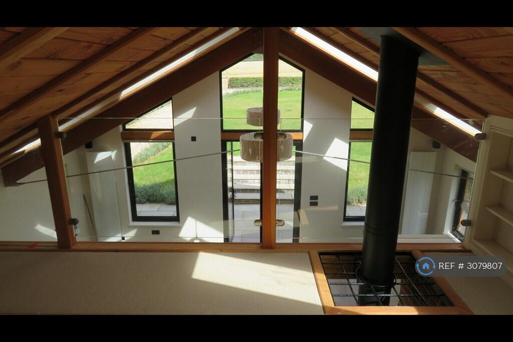 House in Southampton - View 3