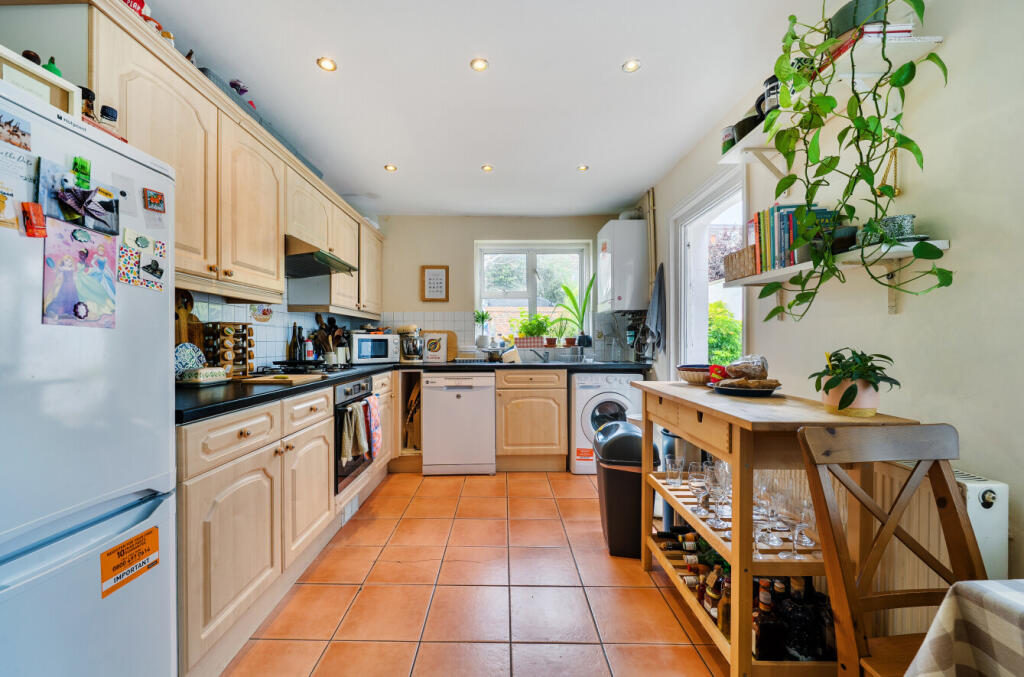 House in London - View 5