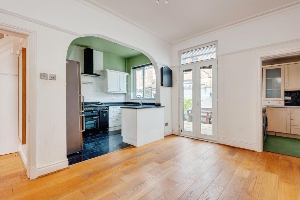 House in Liverpool, Aigburth - More