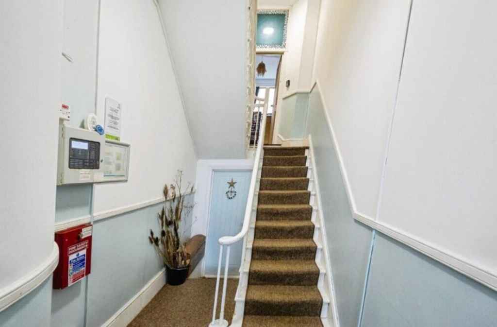 Apartment in Havant, Hampshire - View 3