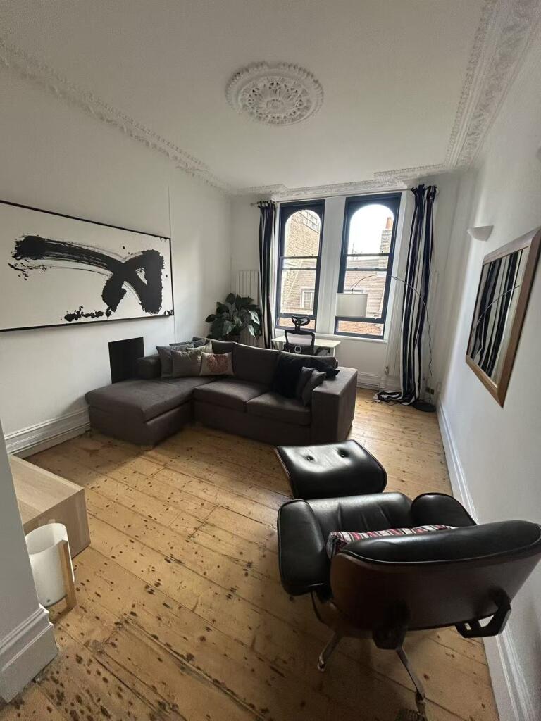 Apartment in London, St Giles, Bloomsbury - View 5