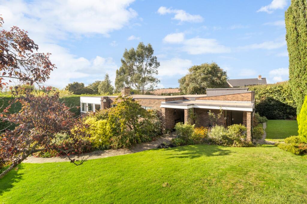 4-bed detached on High Street, Buxted, Uckfield, East Sussex, TN22, £695,000