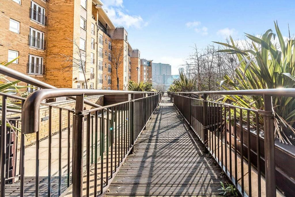 Main image of property: Fusion 8, 4 Middlewood Street, Salford, Greater Manchester, M5