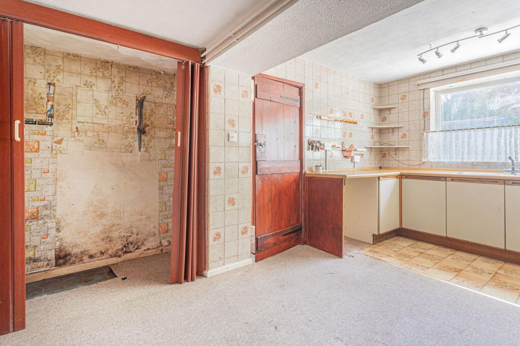 Cromhall, Wotton-under-Edge photo 3