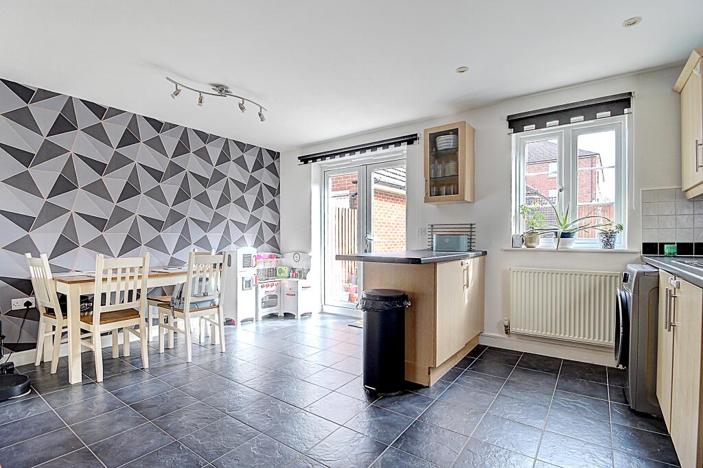 House in Basingstoke and Deane, Basingstoke - View 5