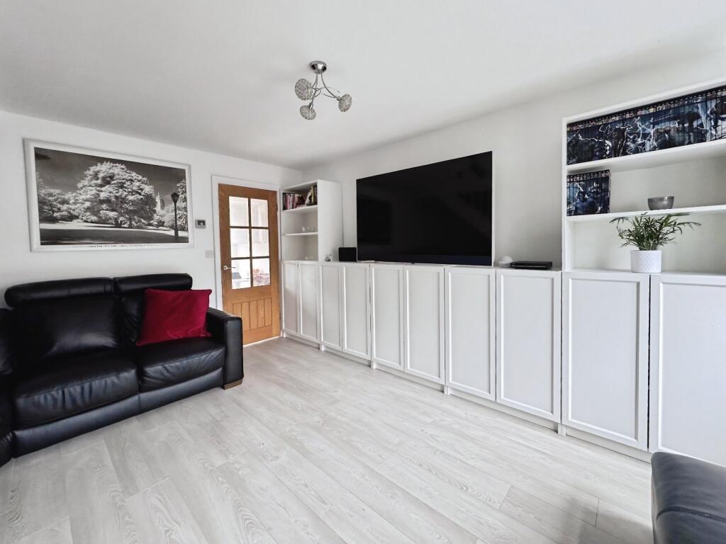 Clarence Street, Cleckheaton, BD19 photo 3