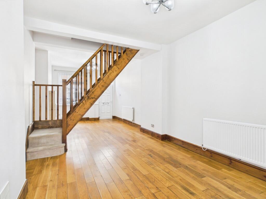 House in Stoke-on-Trent - More