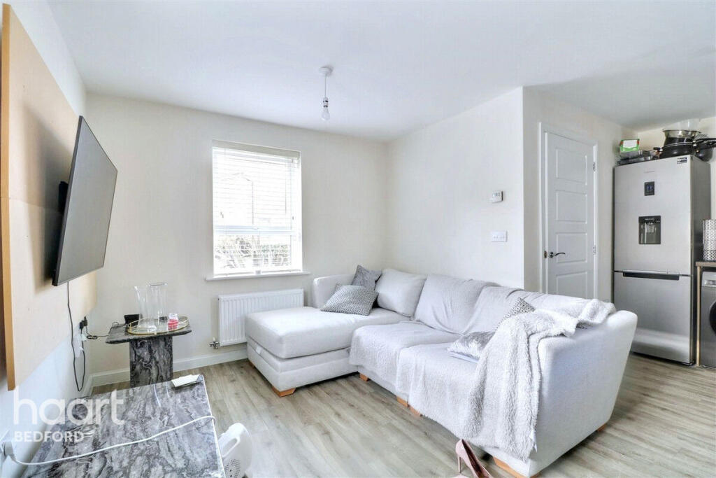 House in Milton Keynes - View 3