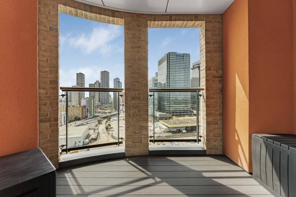 Apartment in London - View 5
