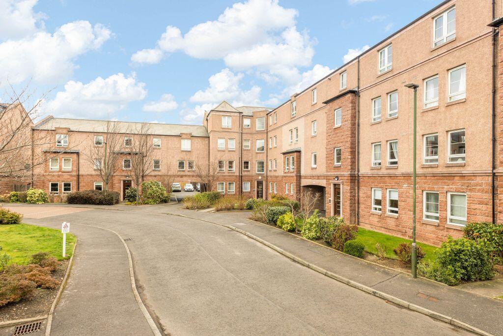 Main image of property: 6/9 West Savile Gardens, Blackford, Edinburgh, EH9 3AB