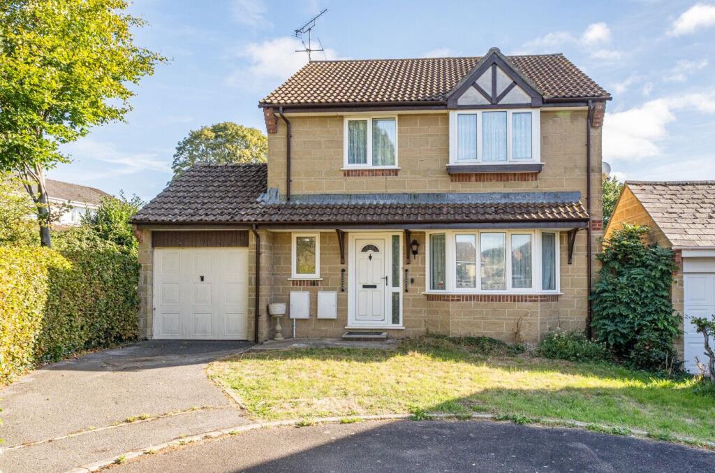 4-bed detached on Ladymeade, Ilminster, £350,000