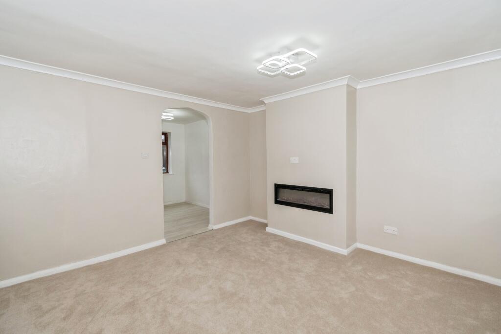 Midway Avenue, Bingley, BD16