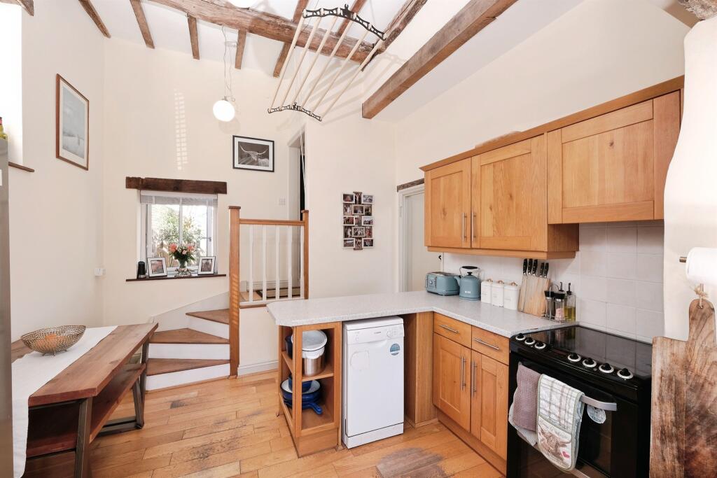 House in Leominster, Herefordshire - View 2