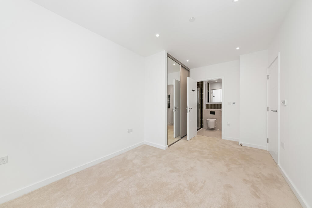 Apartment in London - View 4