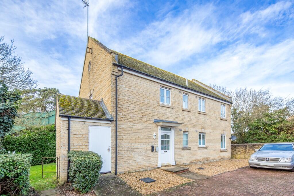 Main image of property: Corncrake Way, Bicester, Oxfordshire, OX26