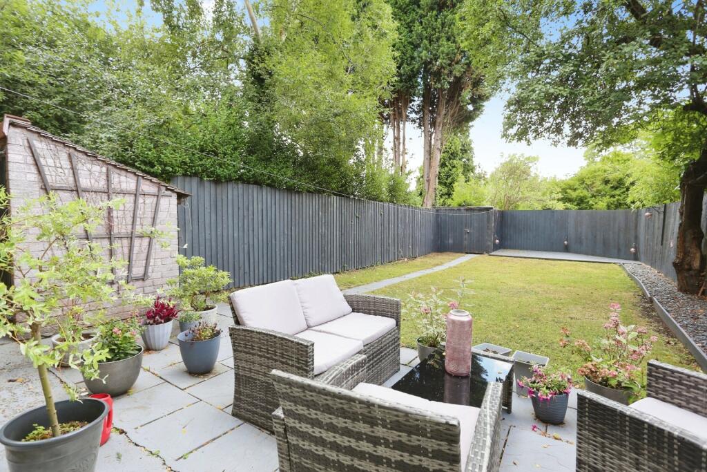House in Stockport, Heaton Chapel - View 2