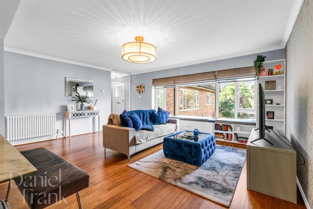 Main image of property: High Road, Loughton