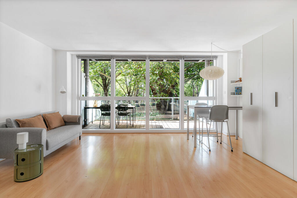 Apartment in London - View 5